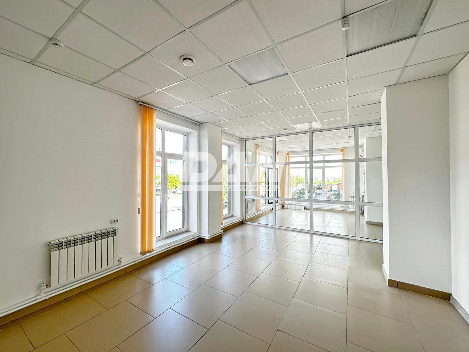 Торговая площадь 344,9 м²