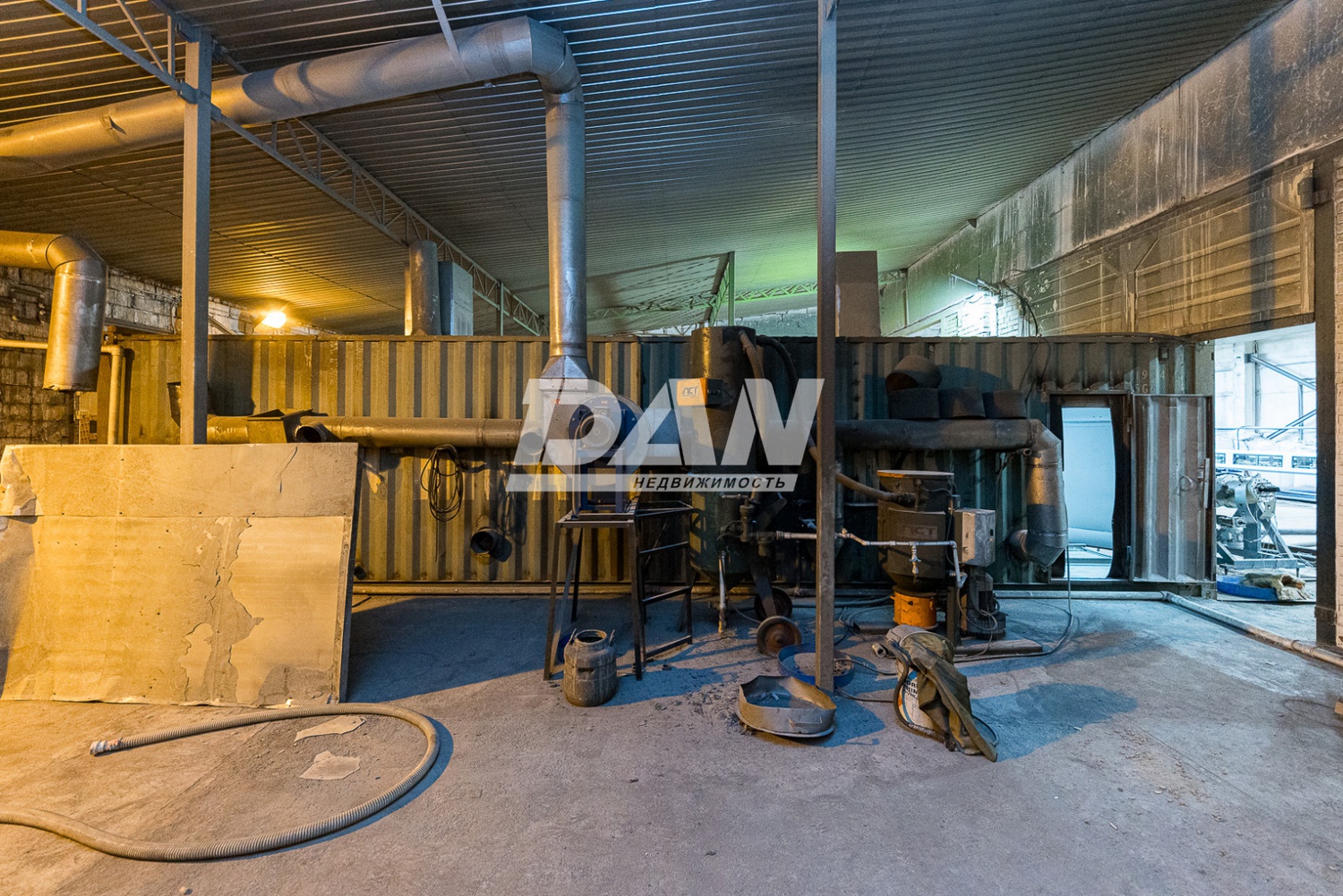 Производственное помещение 1200 м²