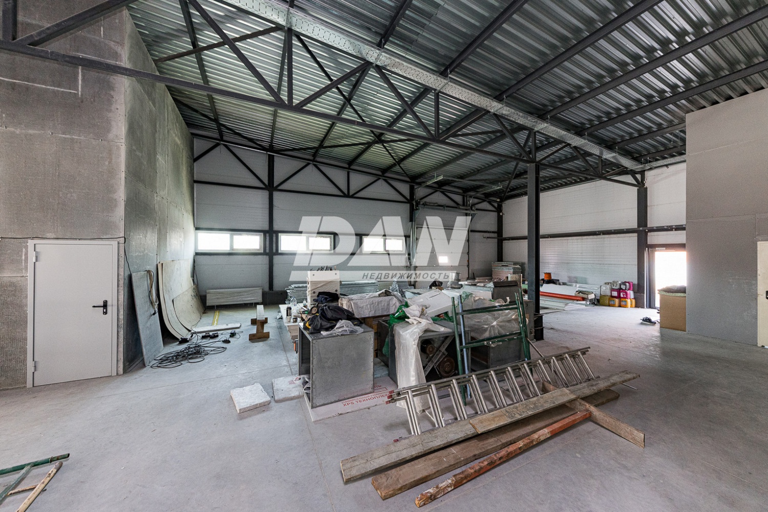 Торговое помещение 335 м²