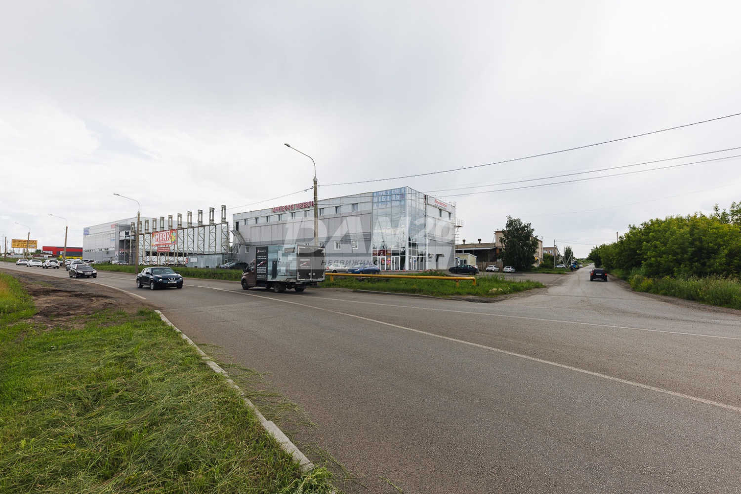 Торговая площадь 5000 м²