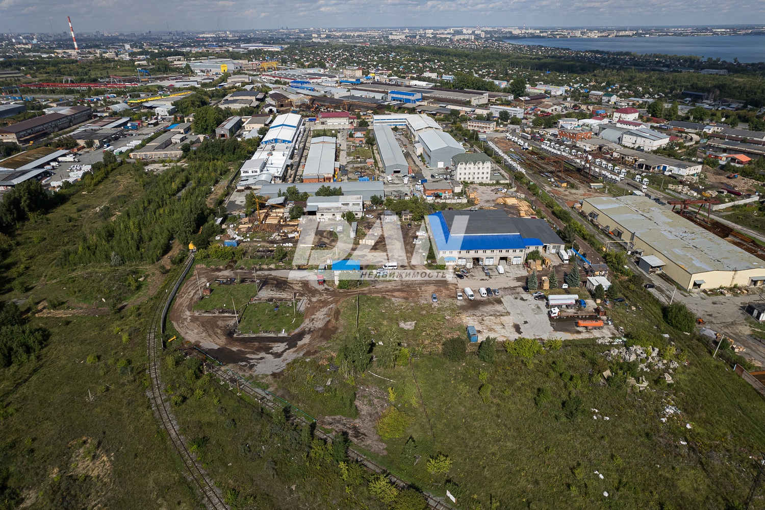 Производственное помещение 6460 м²