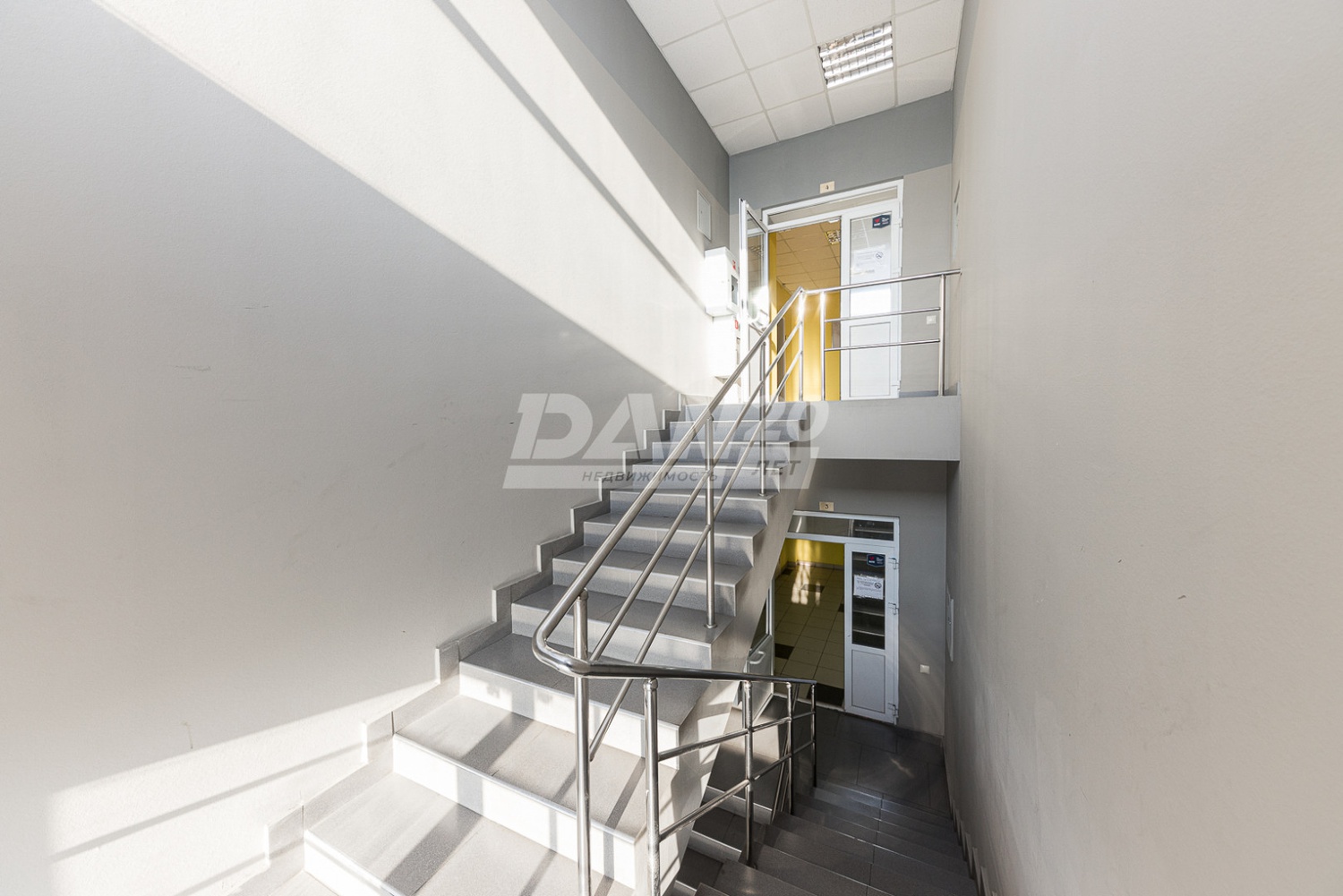 Офис 824,7 м²