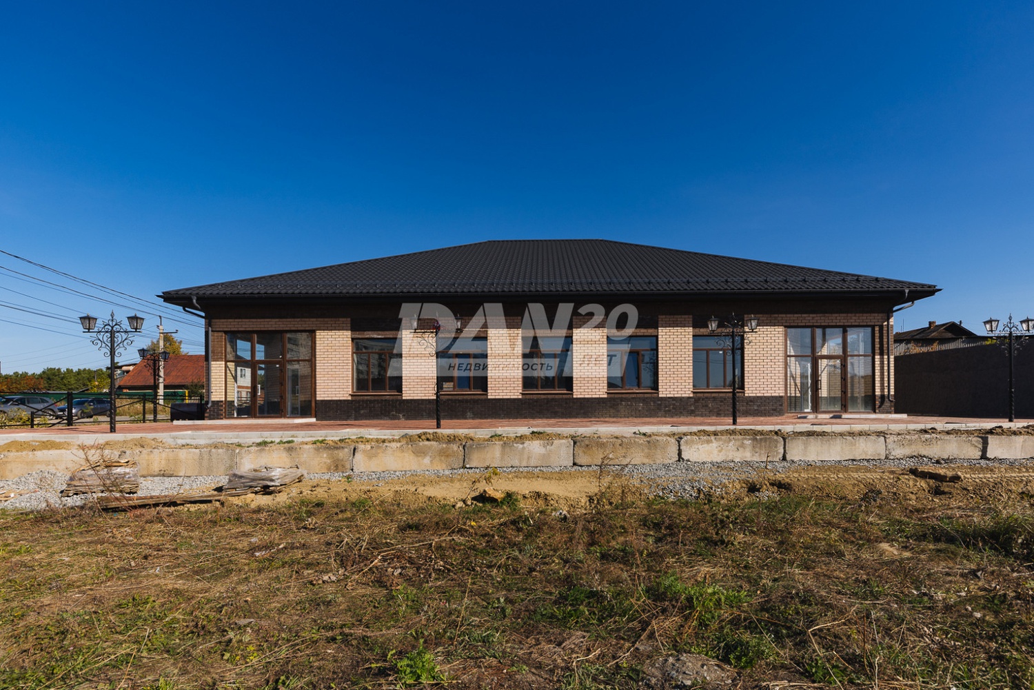 Торговое помещение 461 м²