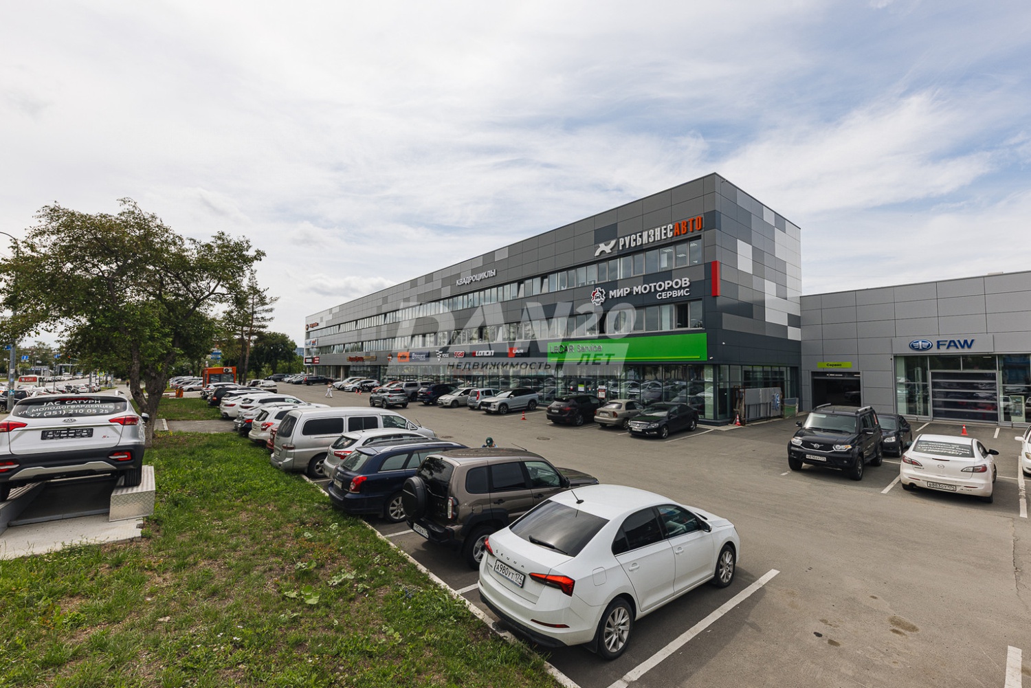Торговое помещение 450 м²