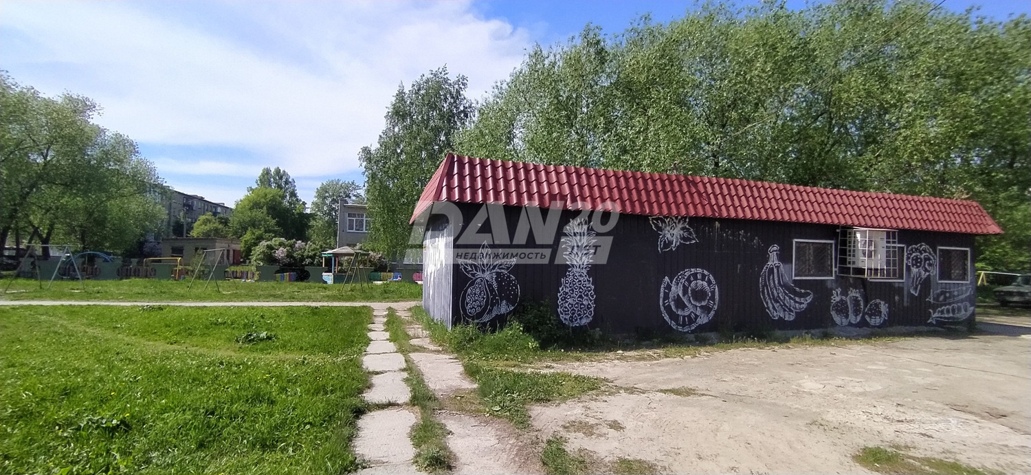 Земельный участок 100 м²