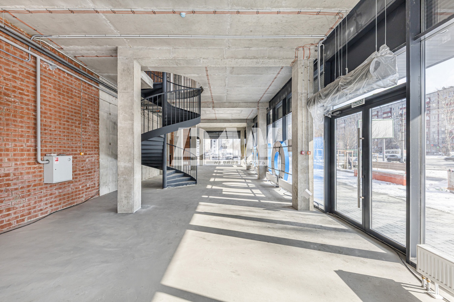 Торговая площадь 459,6 м²