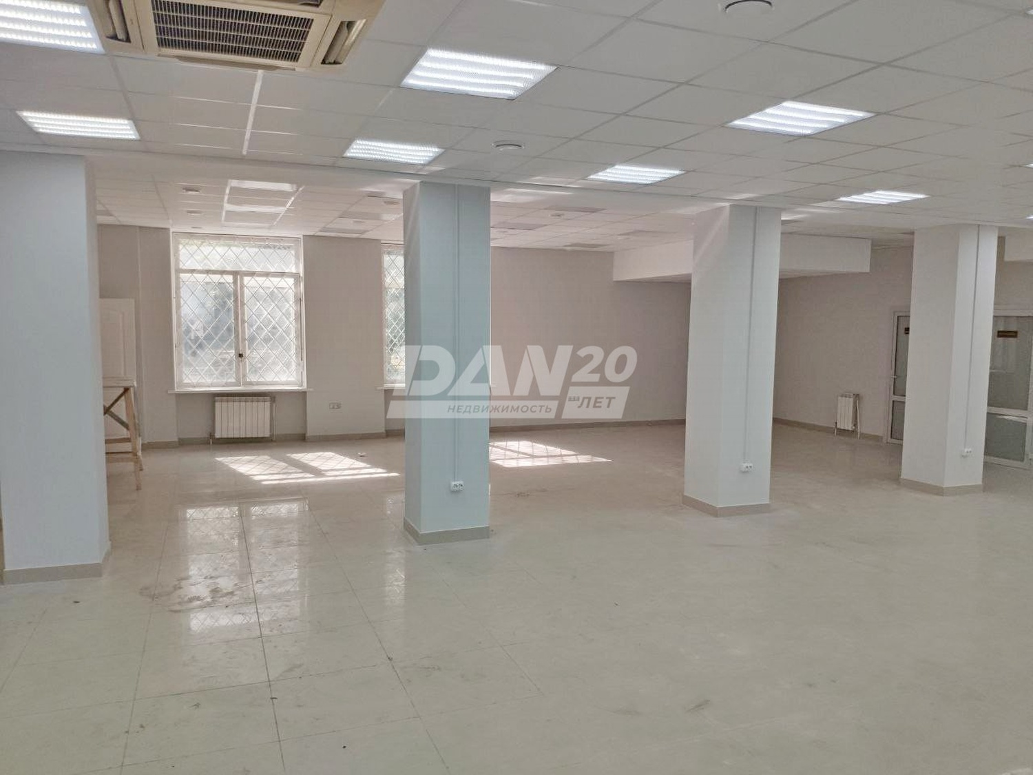 Торговое помещение 241 м²