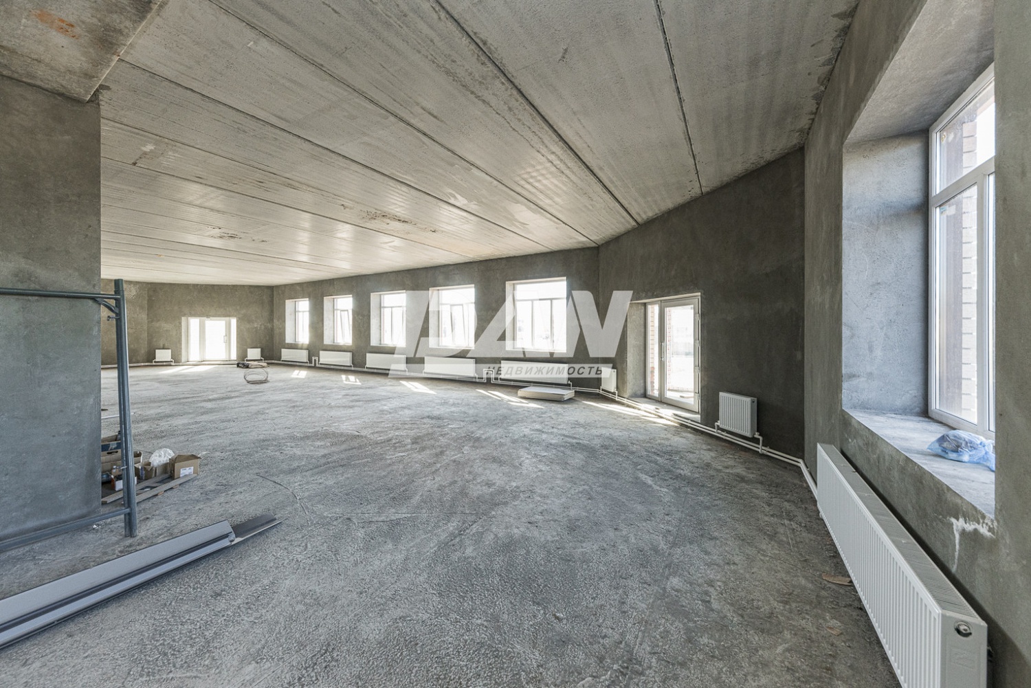 Торговое помещение 368 м²