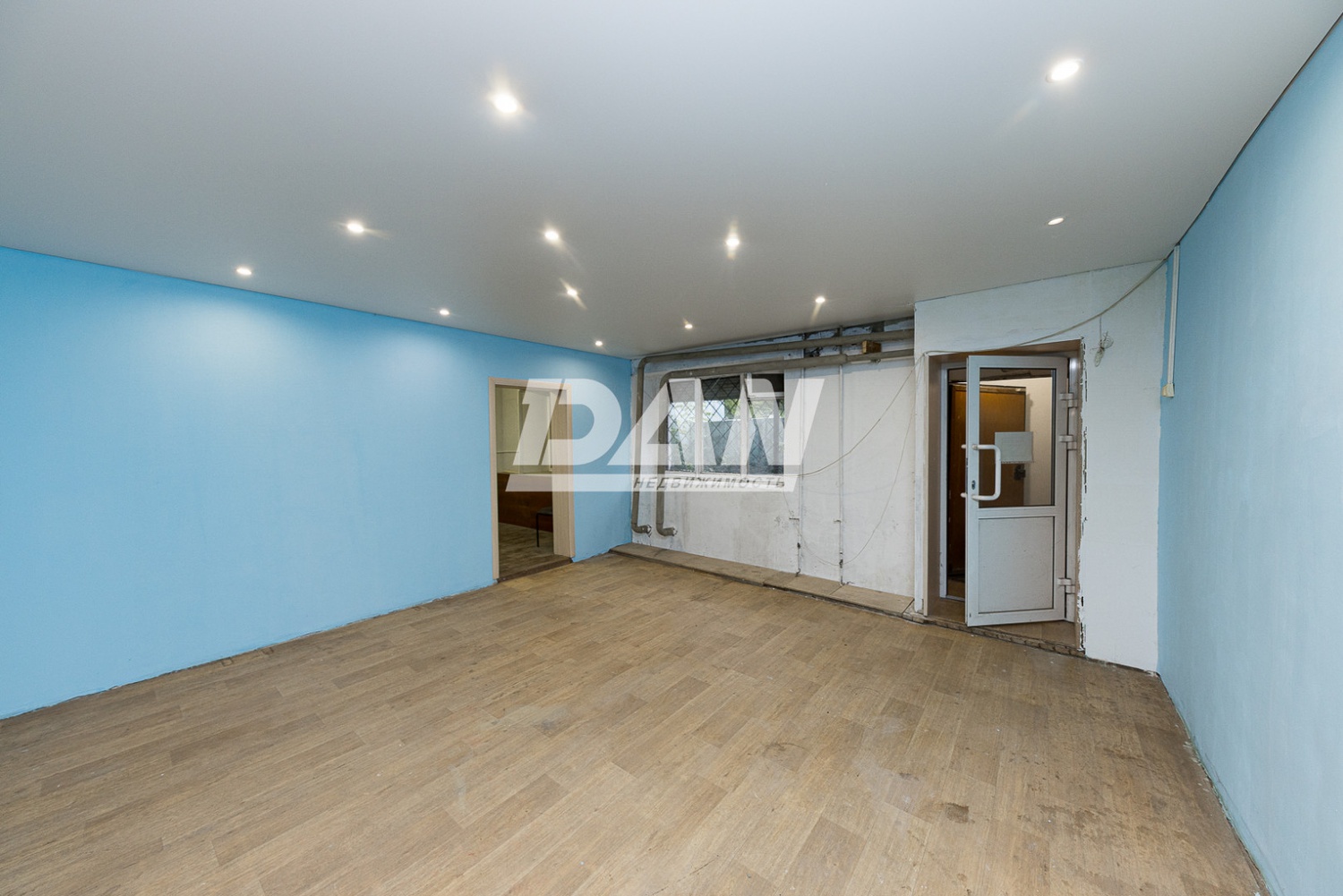 Торговая площадь 68 м²