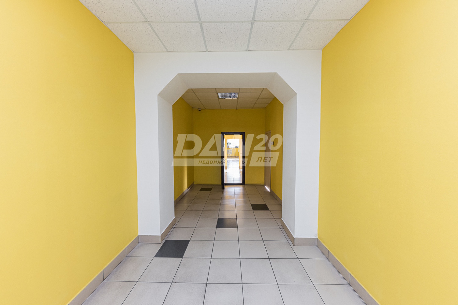 Офис 824,7 м²
