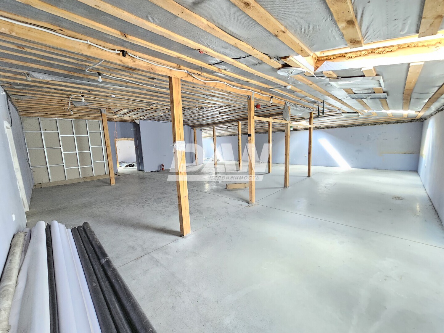 Помещение свободного назначения 330 м²
