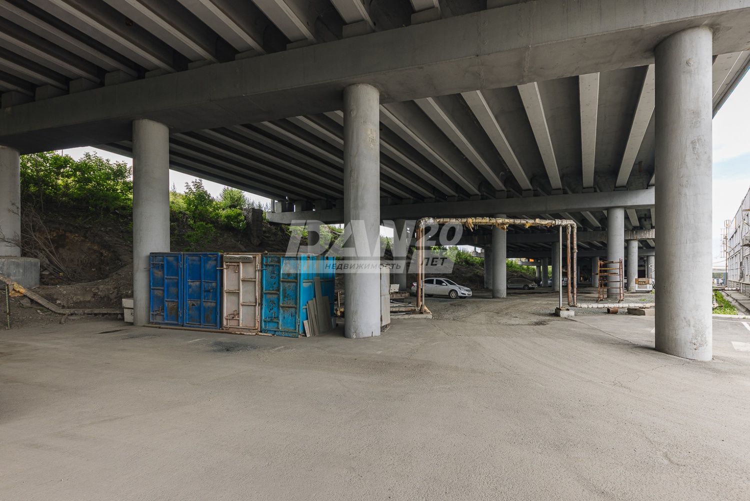 Торговая площадь 1625 м²
