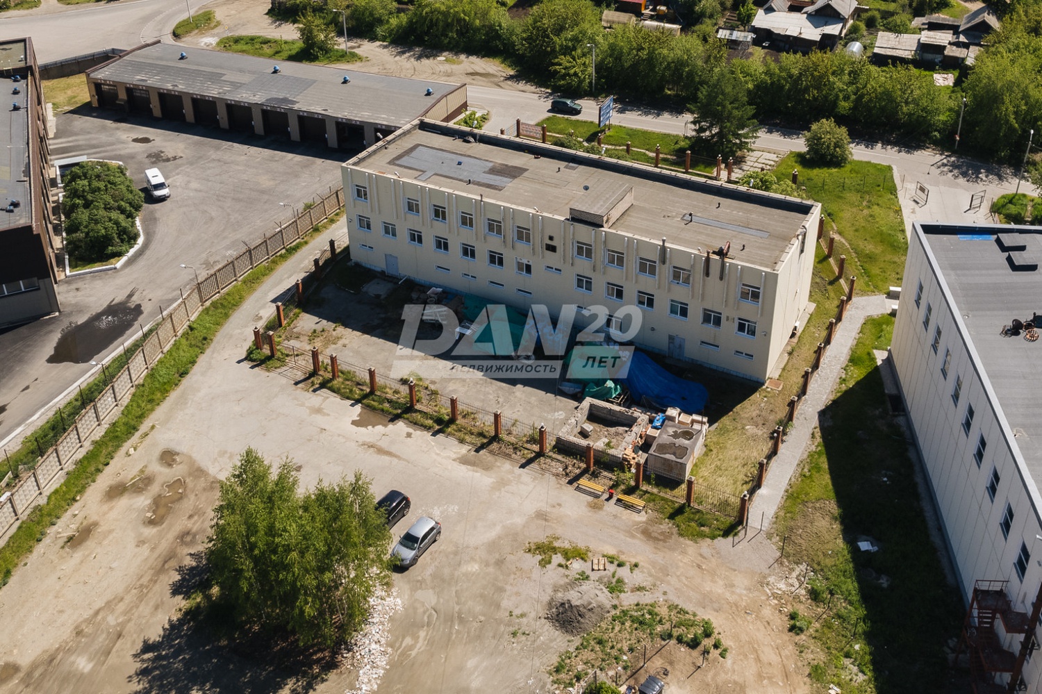 Помещение свободного назначения 1380 м²