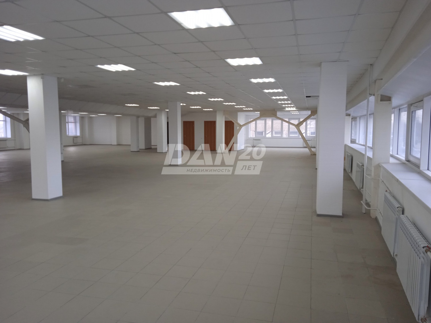 Помещение свободного назначения 600 м²