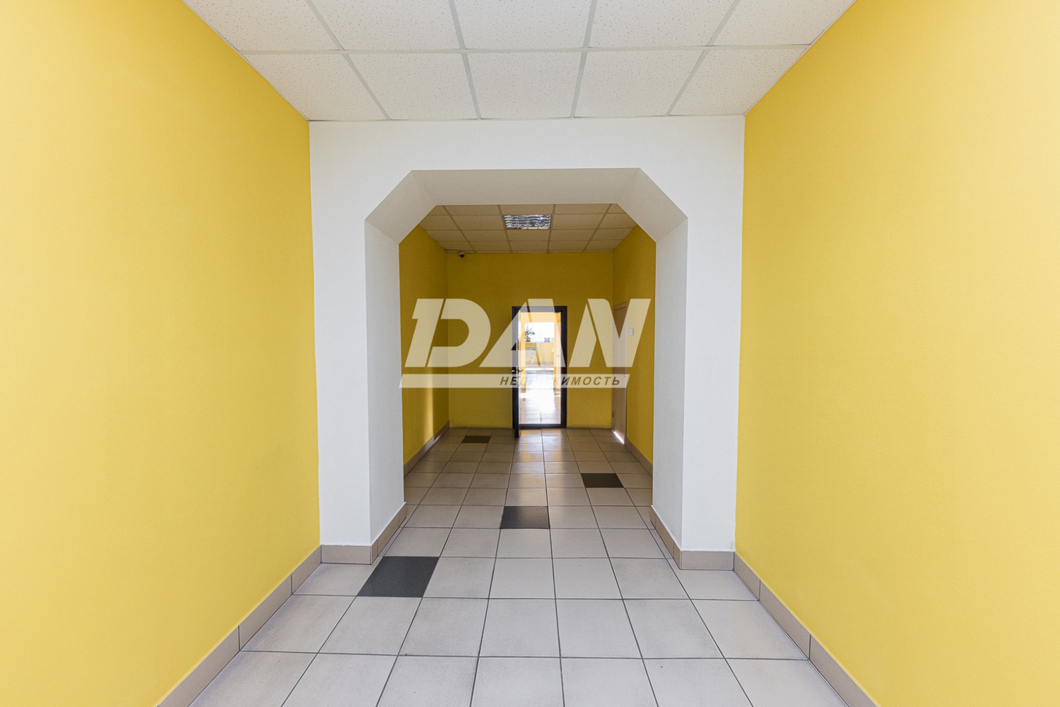 Офис 824,7 м²