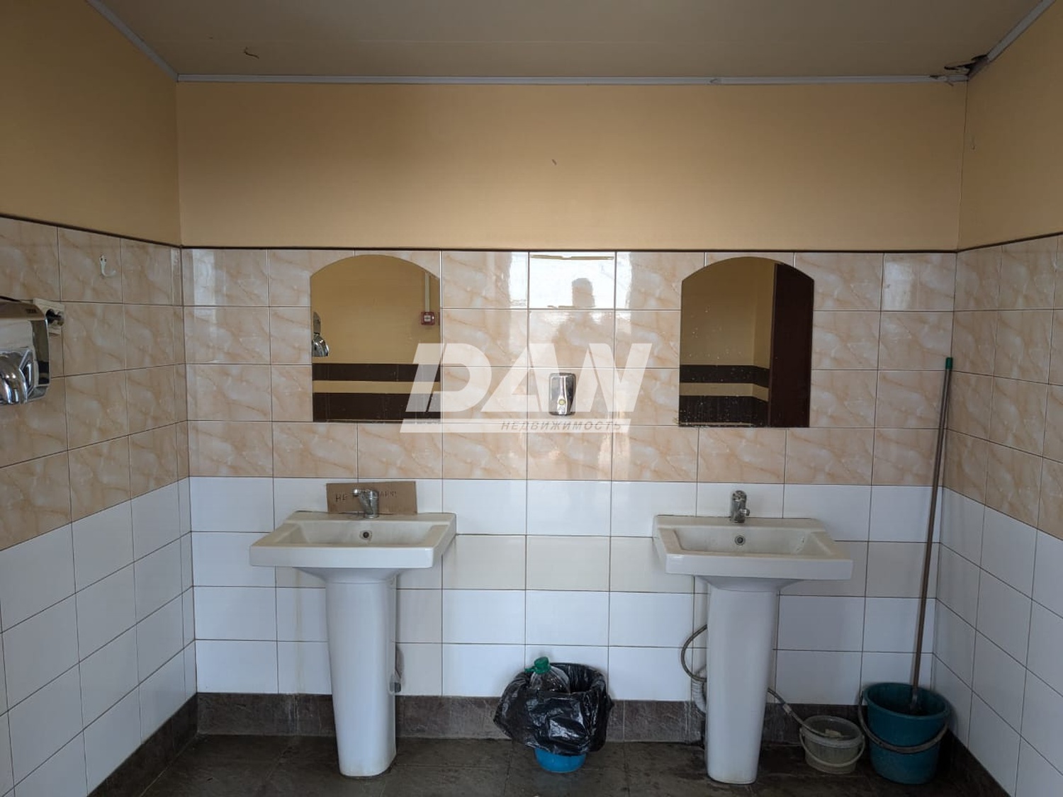 Торговое помещение 329,3 м²