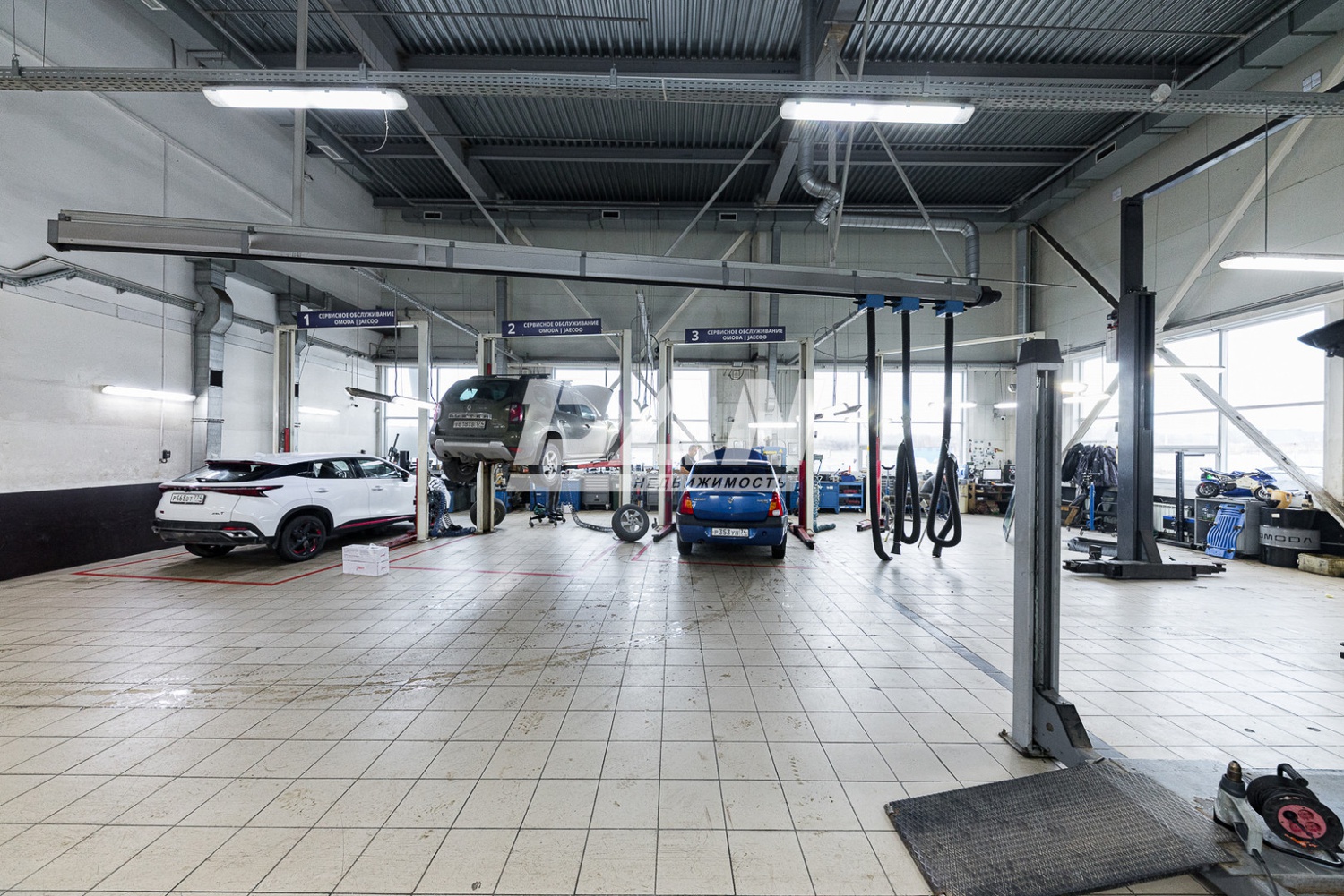 Торговое помещение 1800 м²