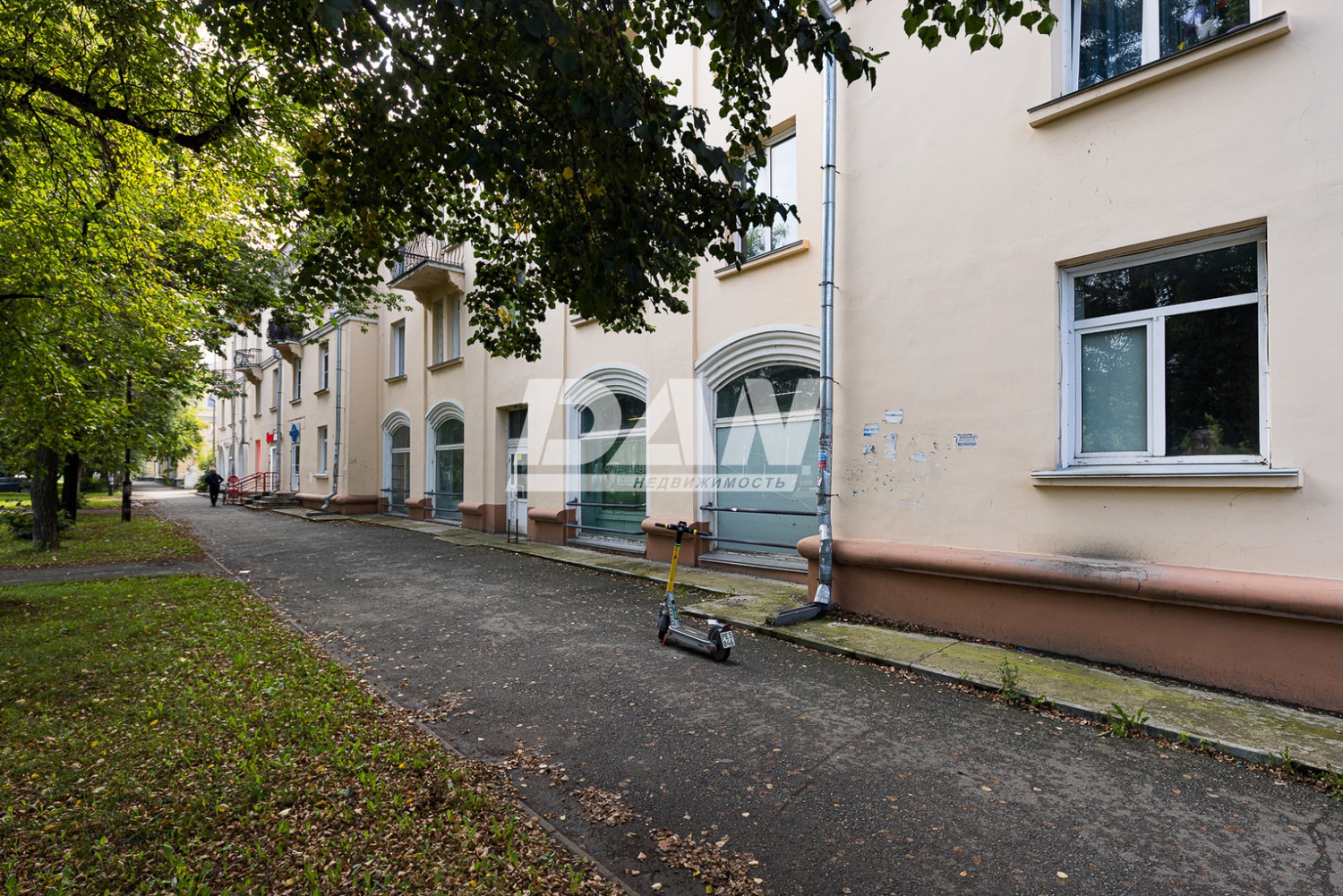 Помещение свободного назначения 353 м²