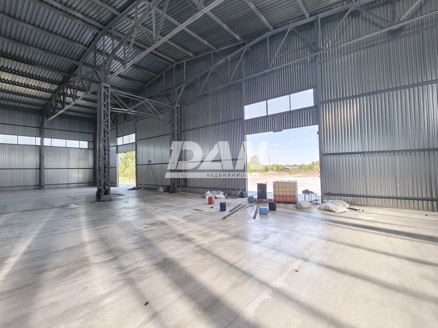 Склад 1300 м²