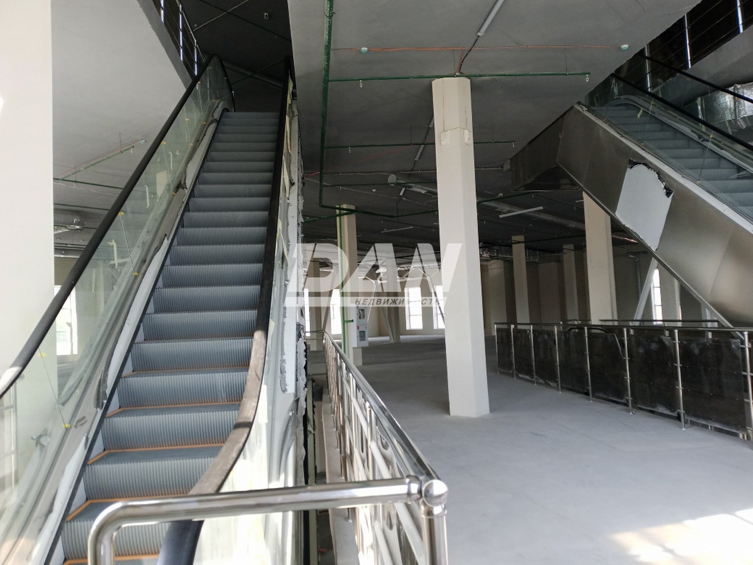 Помещение свободного назначения 300 м²