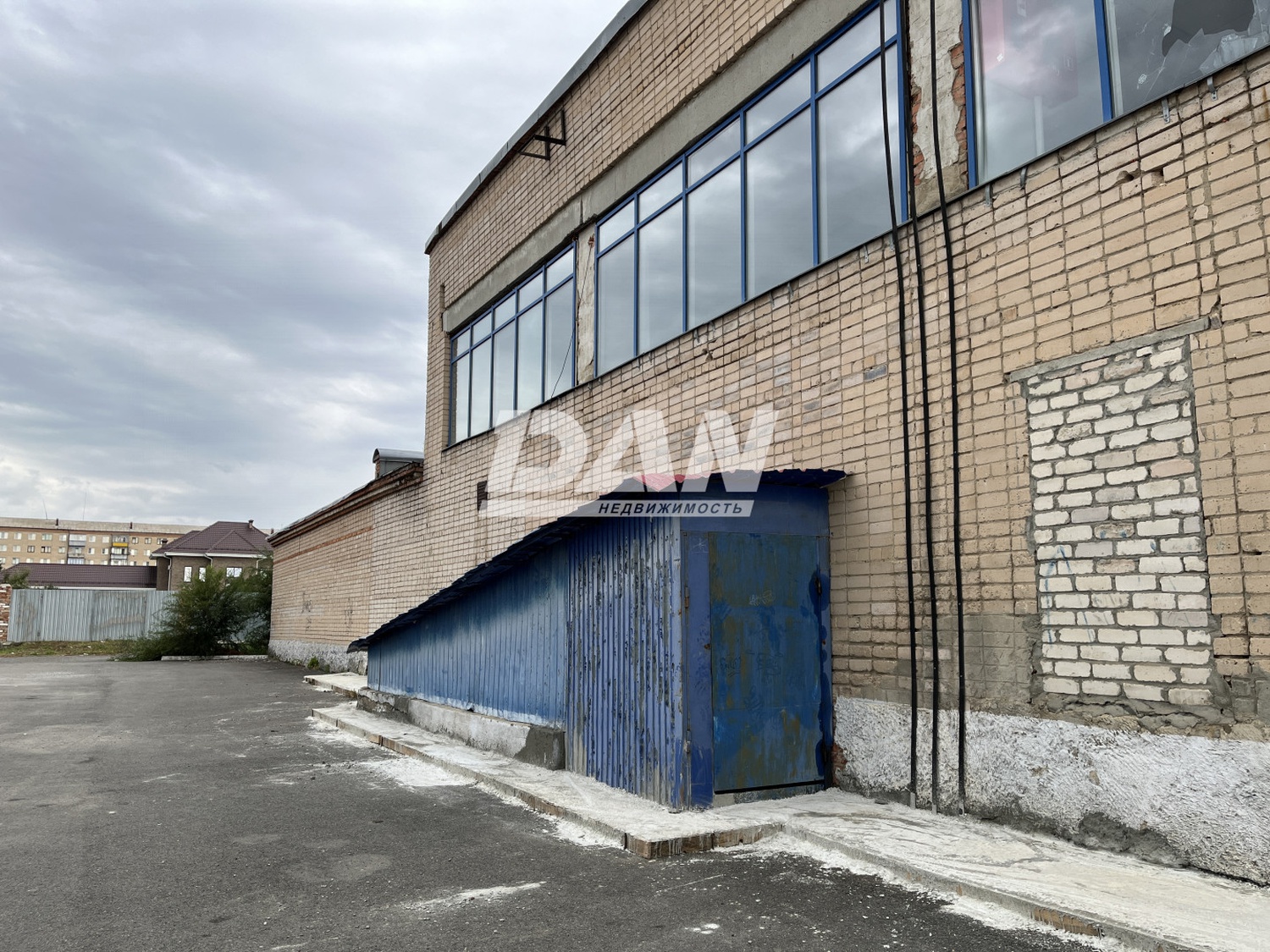 Торговое помещение 750 м²