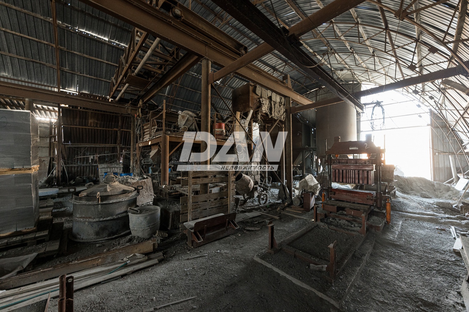 Производственное помещение 1132 м²