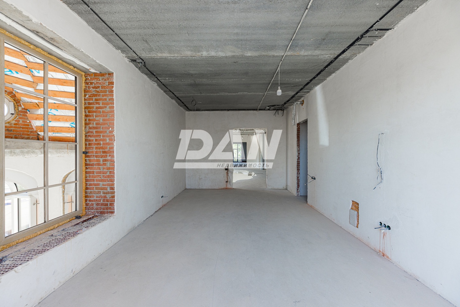 Помещение свободного назначения 1736,3 м²