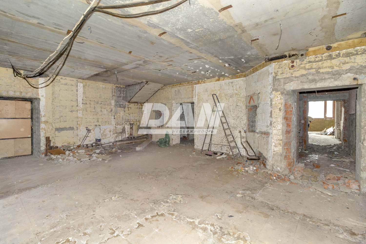 Помещение свободного назначения 520 м²