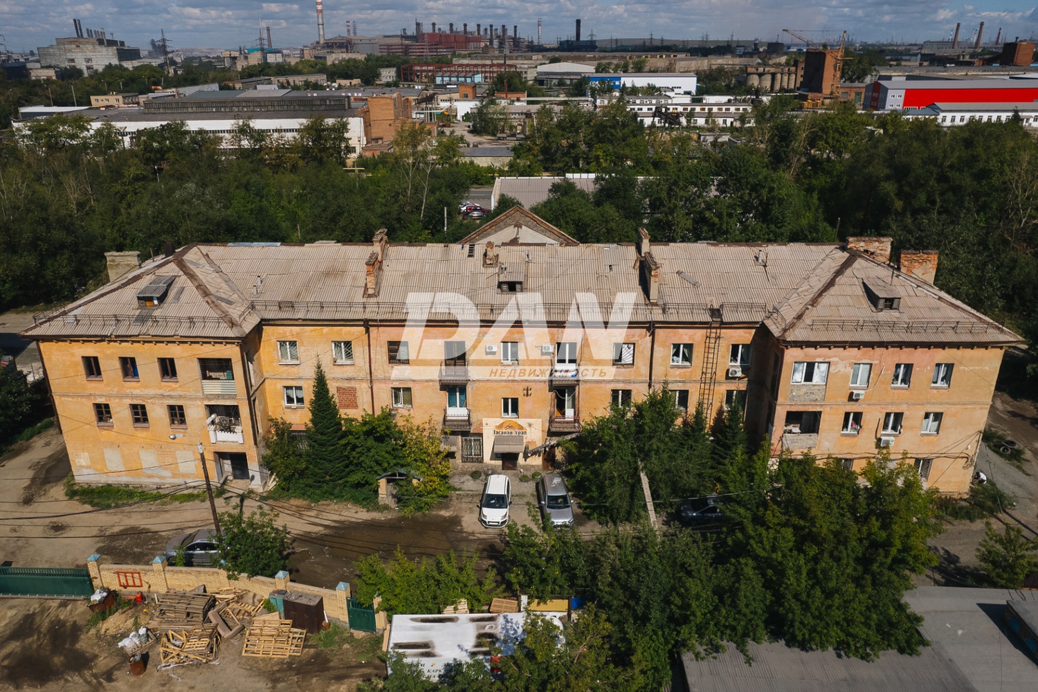 Производственное помещение 944 м²