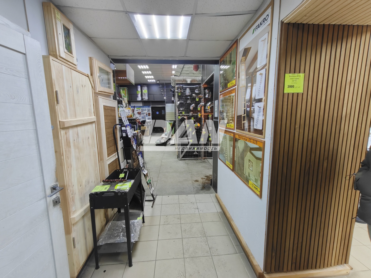 Торговое помещение 176 м²