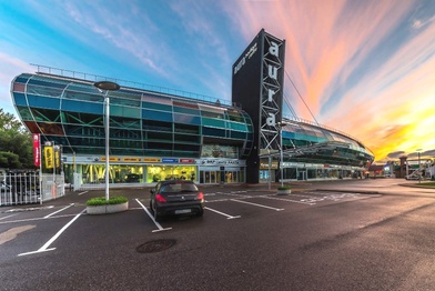 «Газпром» арендовал офисные площади в петербургском БЦ Aura