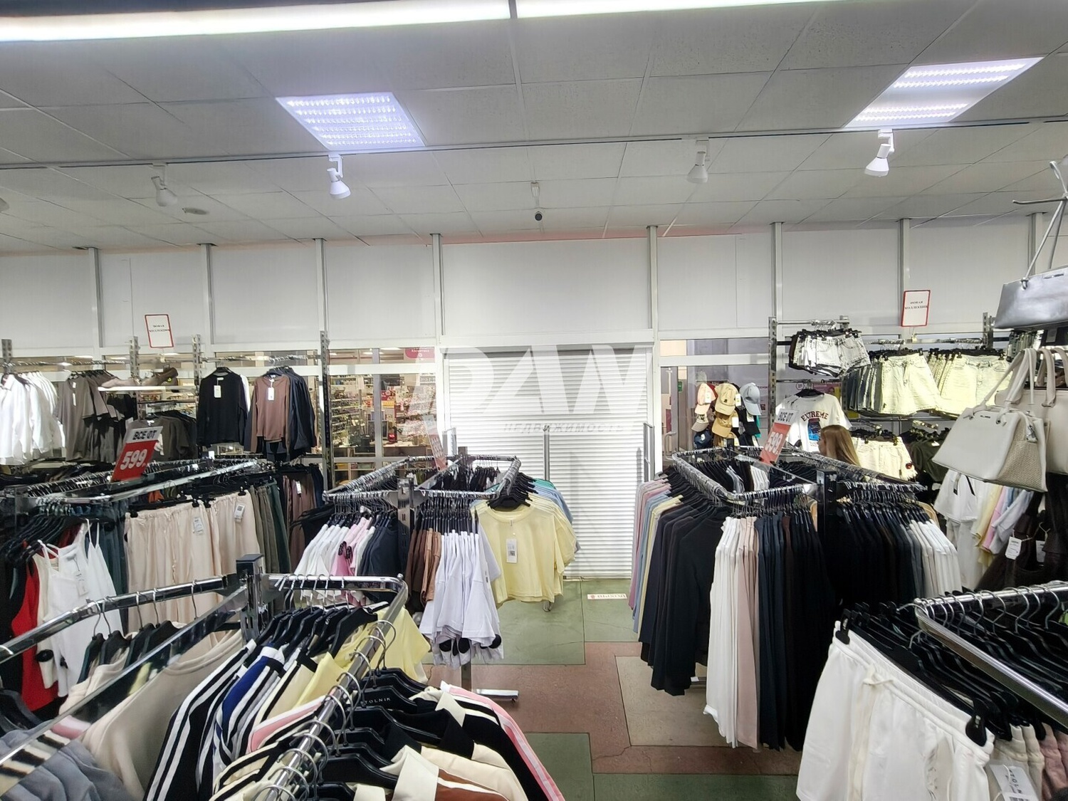 Торговое помещение 355 м²