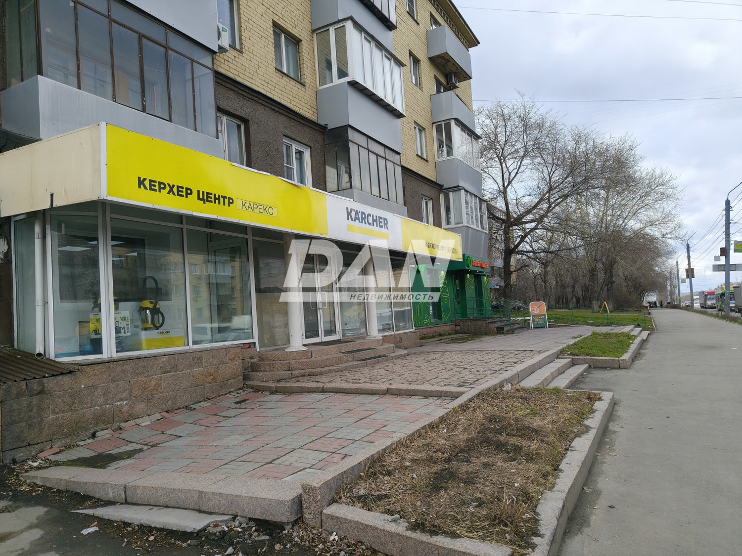 Торговое помещение 180 м²