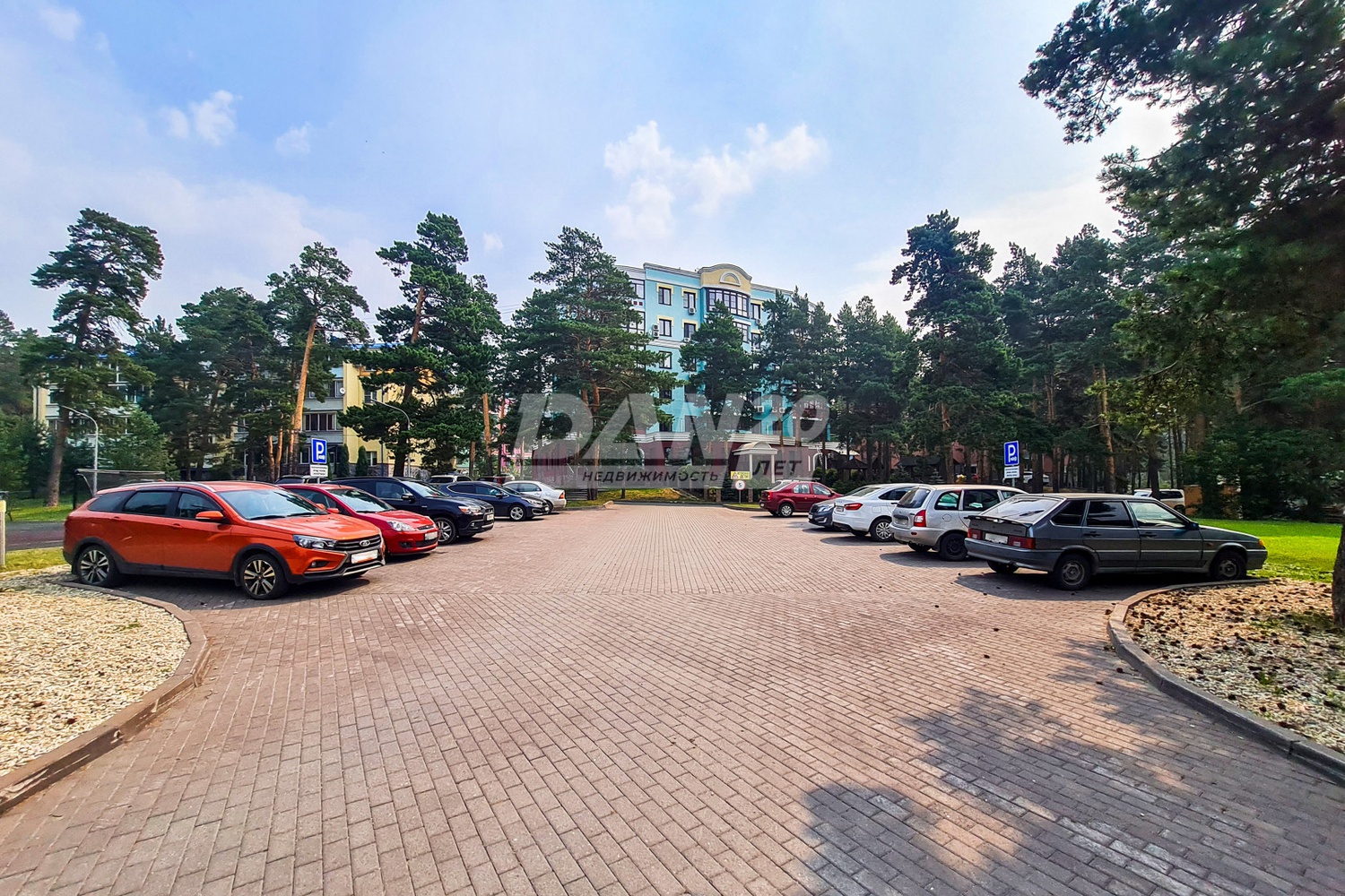 Помещение свободного назначения 1212,8 м²