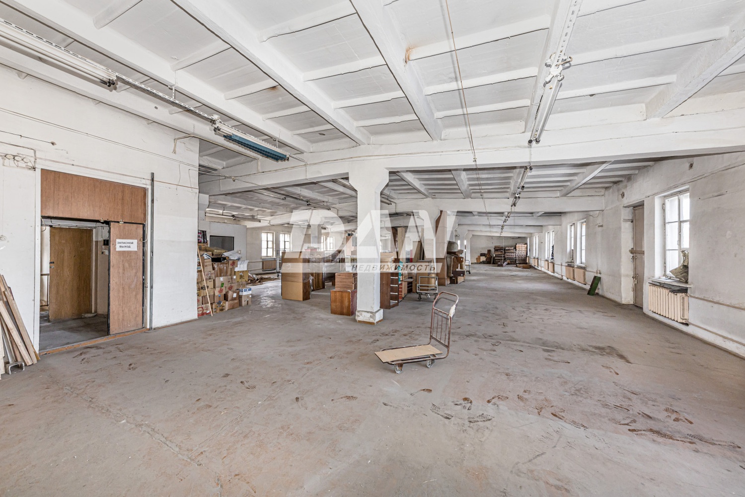 Производственное помещение 2989 м²
