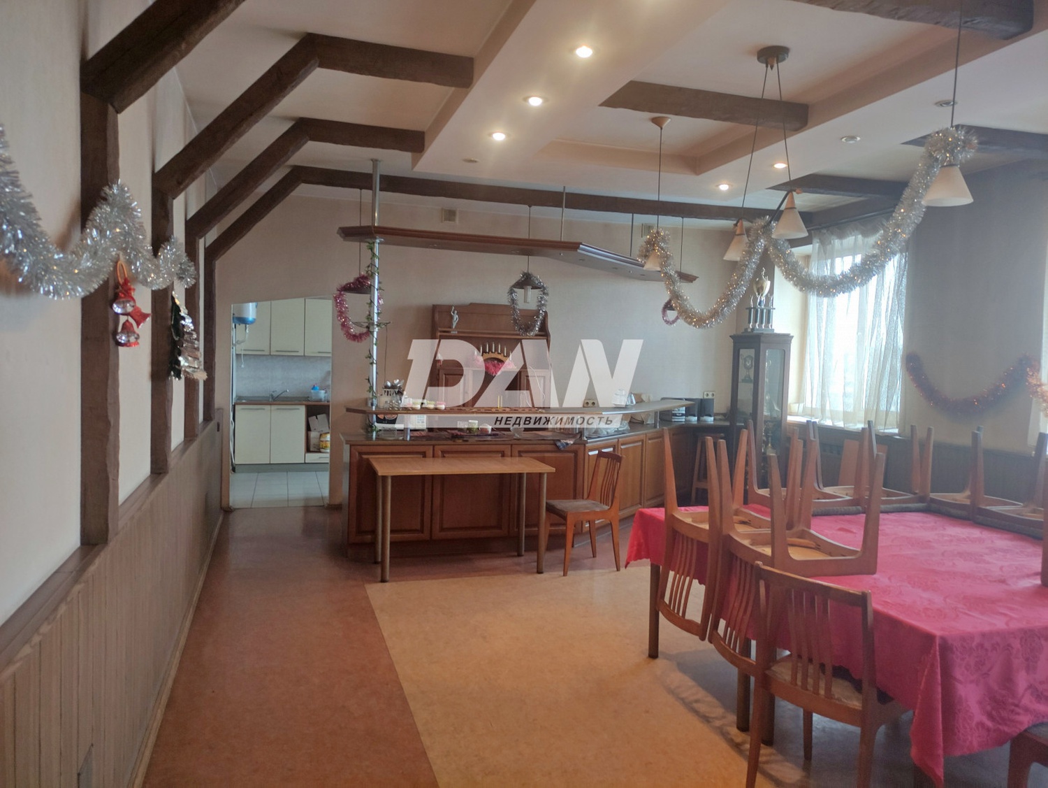 Офис 1030,2 м²