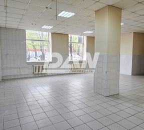 Торговое помещение, 136 м²