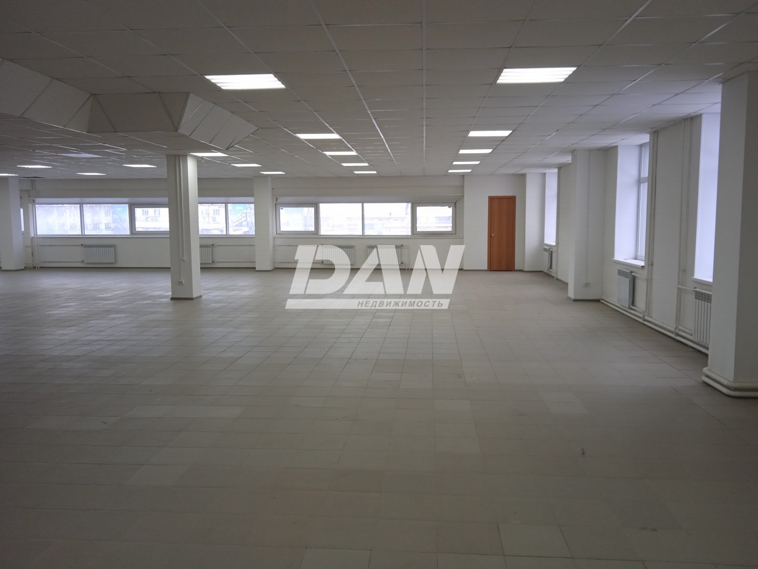 Помещение свободного назначения 600 м²