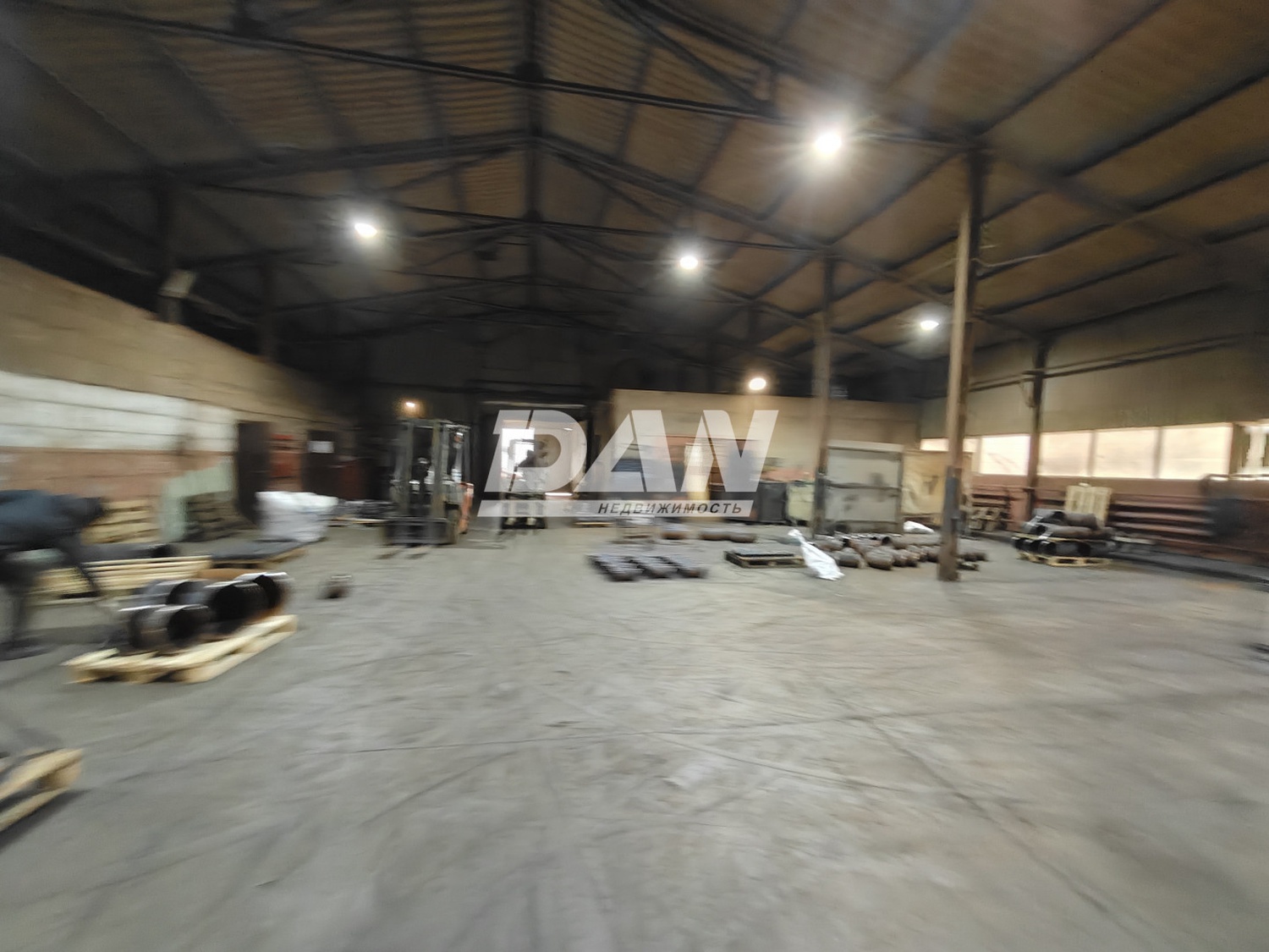 Производственное помещение 1490 м²
