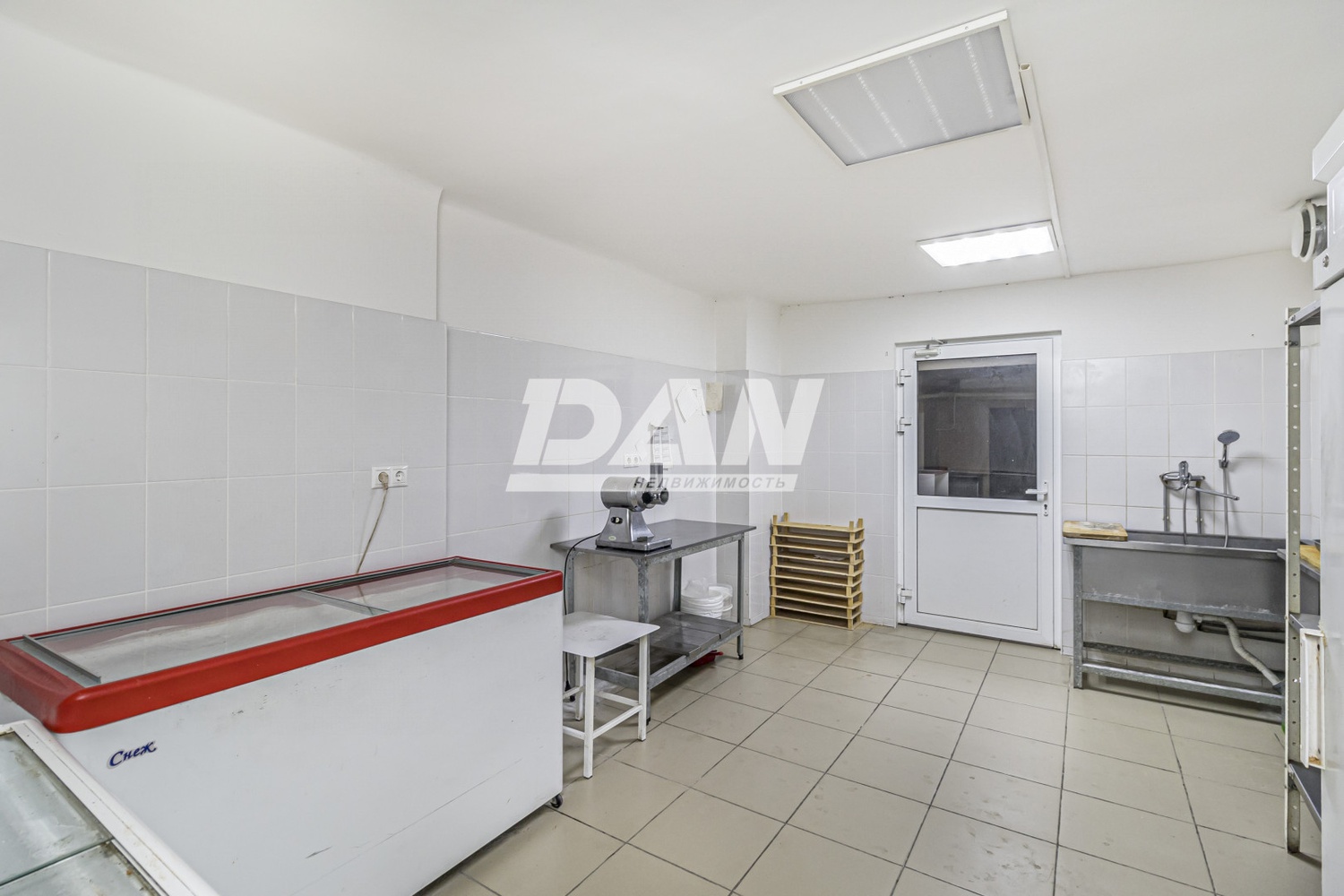 Торговая площадь 457 м²