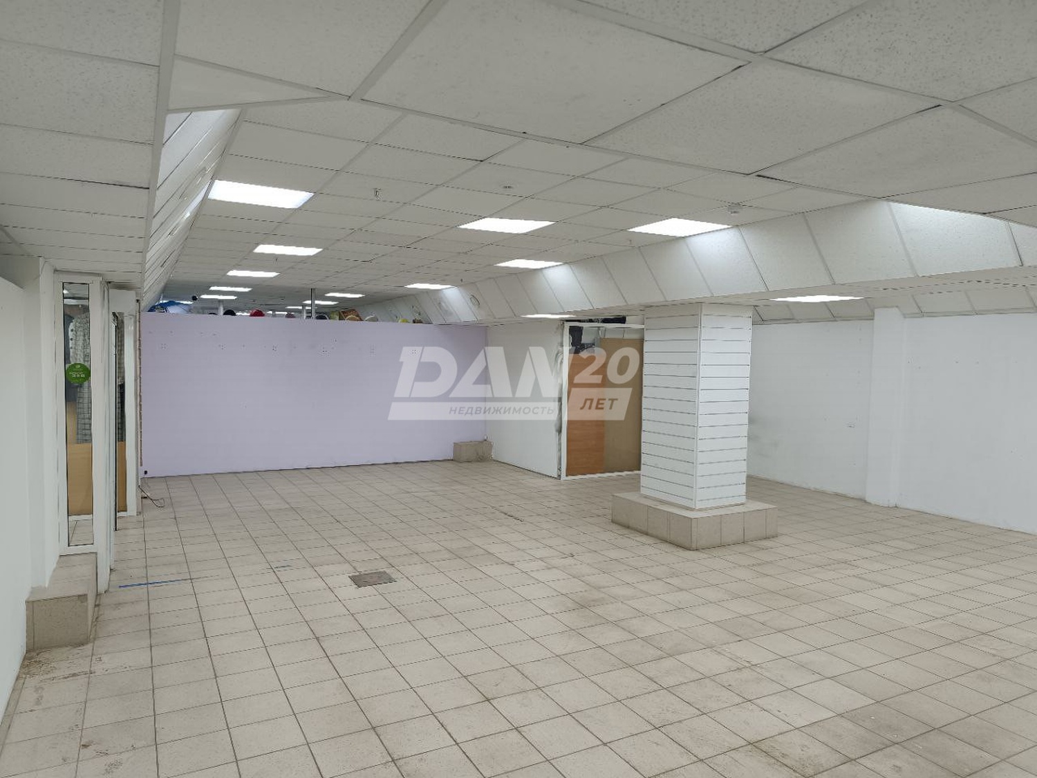 Торговое помещение 97 м²