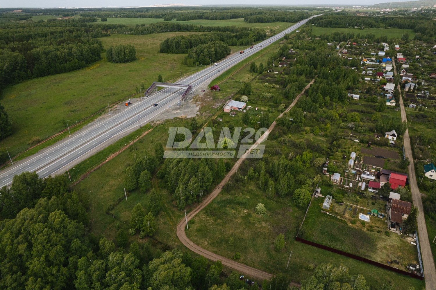 Земельный участок 15000 м²