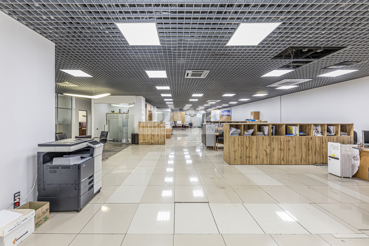 Торговая площадь 372 м²