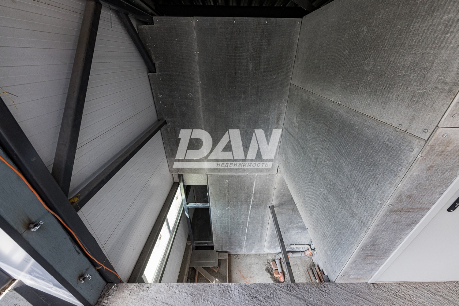 Торговое помещение 378,3 м²