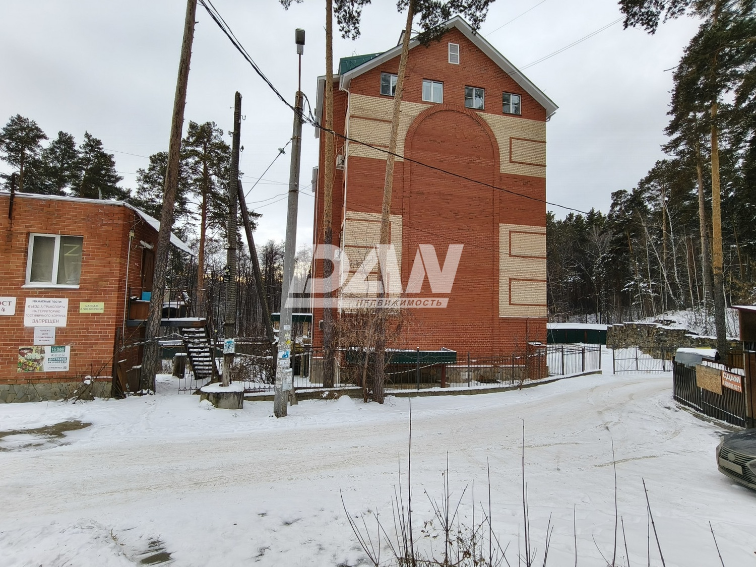 Торговая площадь 283 м²