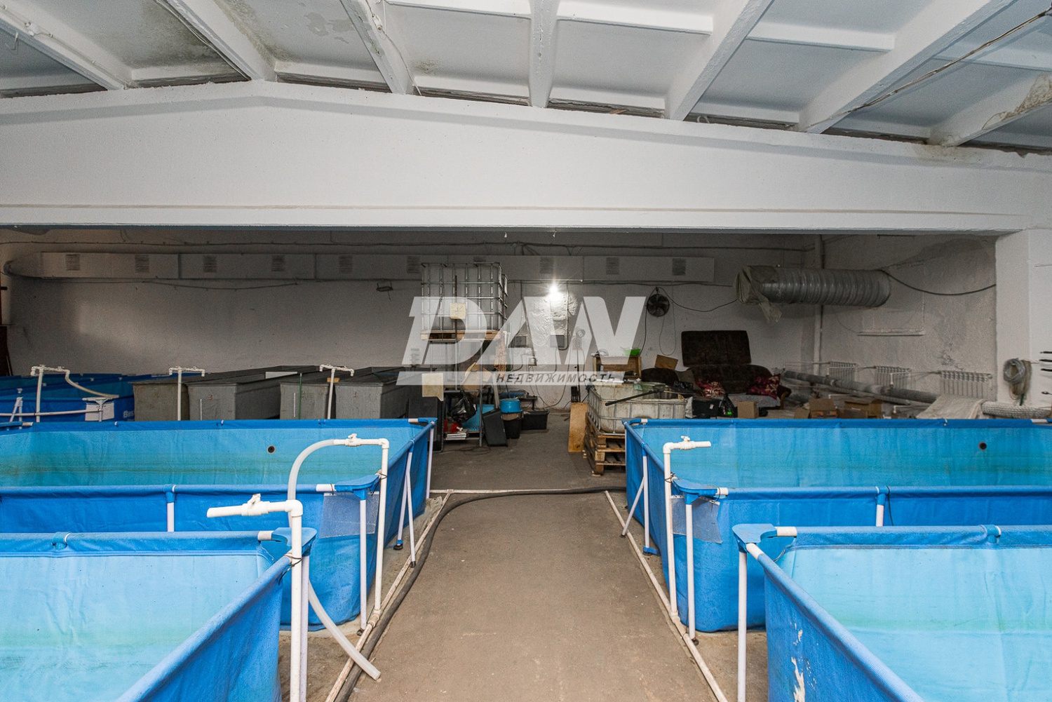 Производственное помещение 413 м²