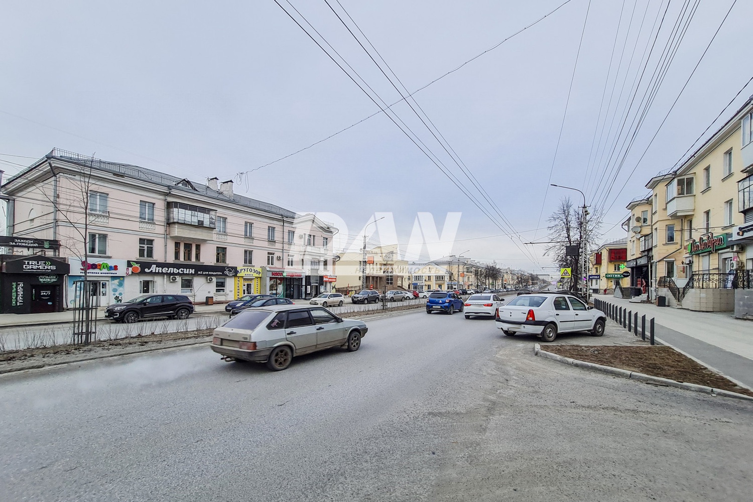 Торговая площадь 232 м²