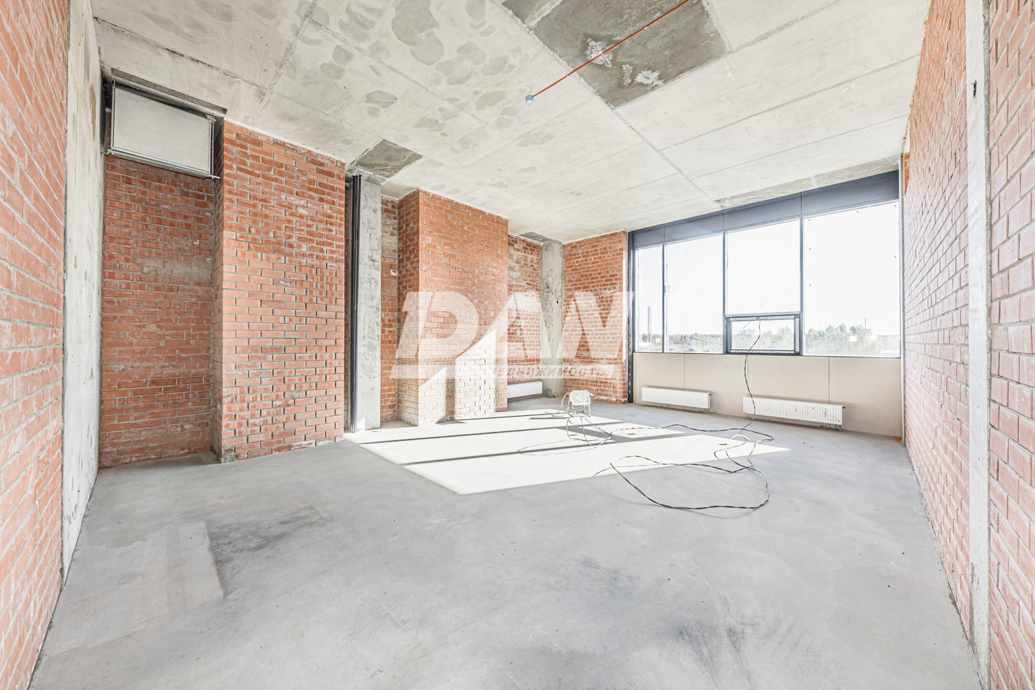 Помещение свободного назначения 641,3 м²