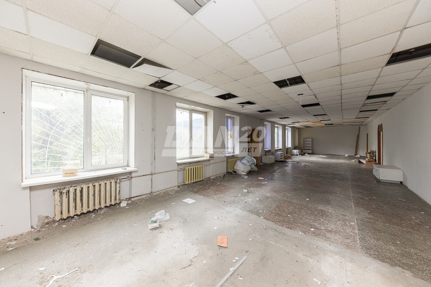 Торговое помещение 300 м²