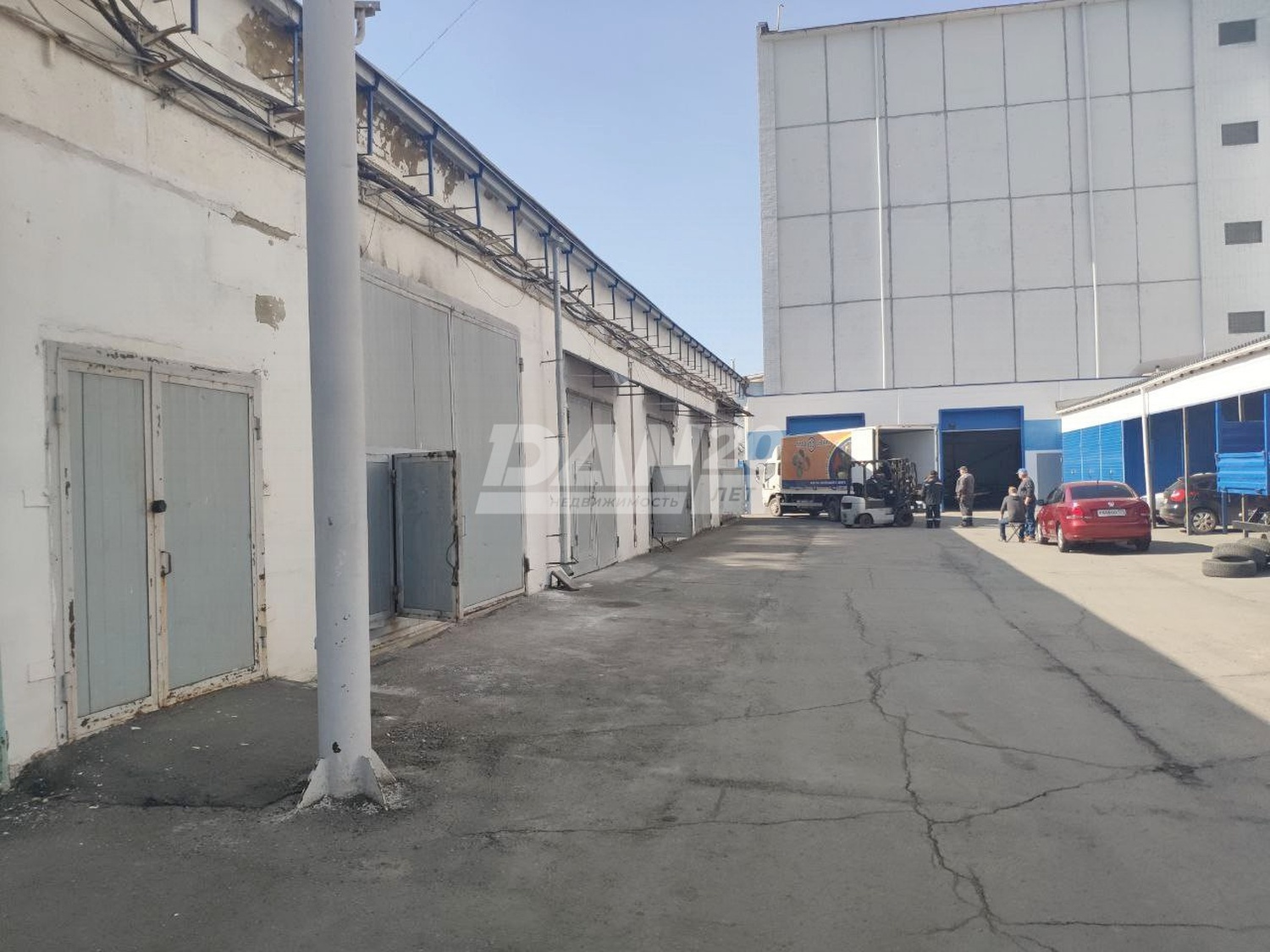 Склад 301 м²